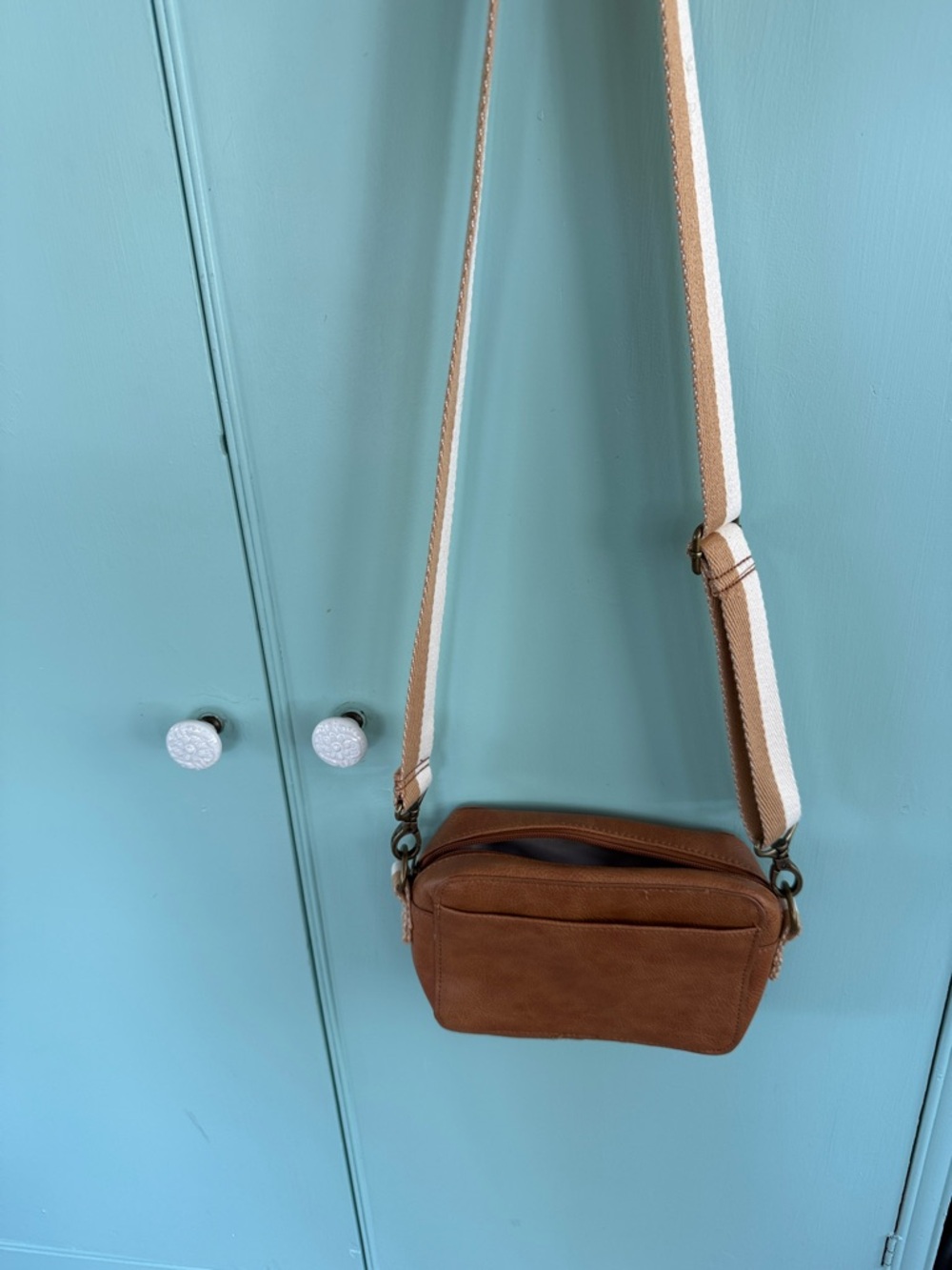 thirty-one Brown Crossbody Bag with Striped Beige & White Strap